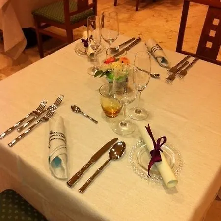 King Rose Hotel Granarolo dellʼEmilia